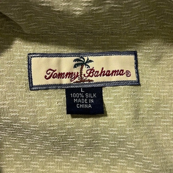 VTG Tommy Bahama Silk Jungle Shakedown Toucan Cigar Cocktail Shaker Camp Shirt - Picture 6 of 9